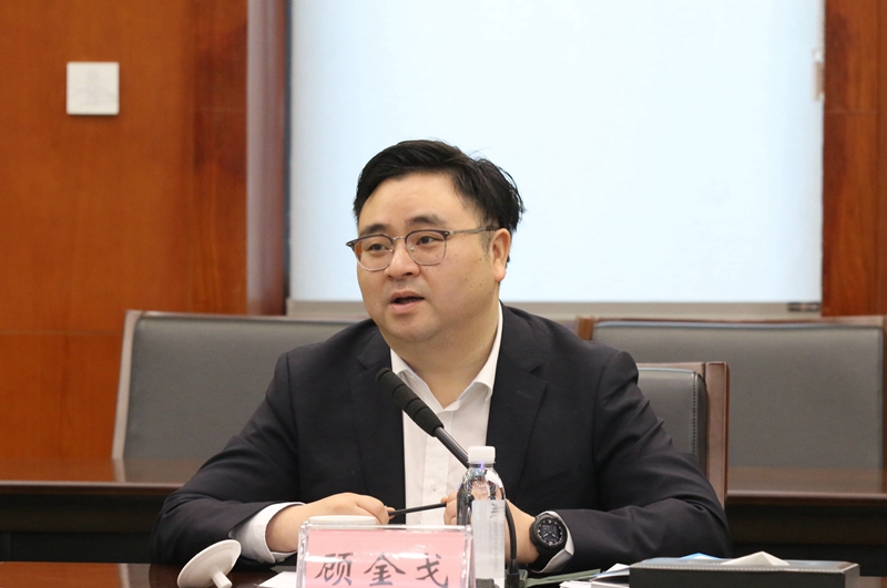 顾金戈 (2).jpg